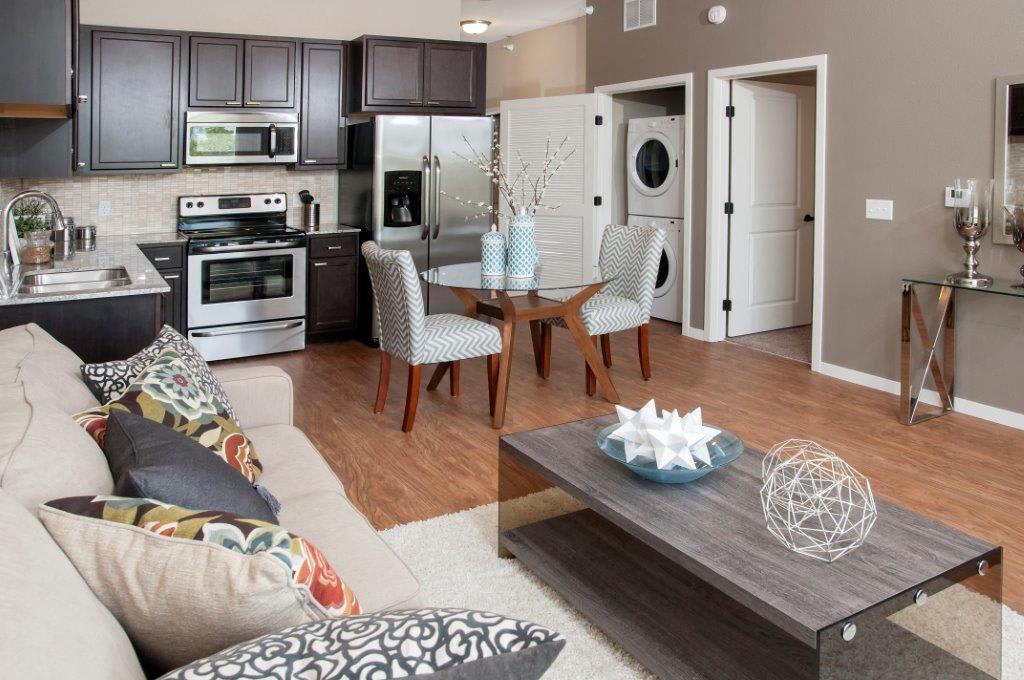 Apartments in MN Overlook on the Creek Photos